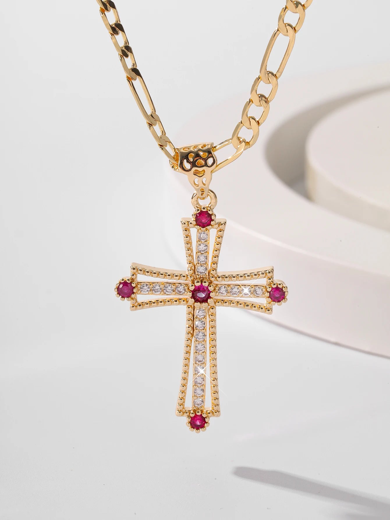 Bijoux Chrétiens - Collier avec pendentif croix en zircon rose et violet pour femme