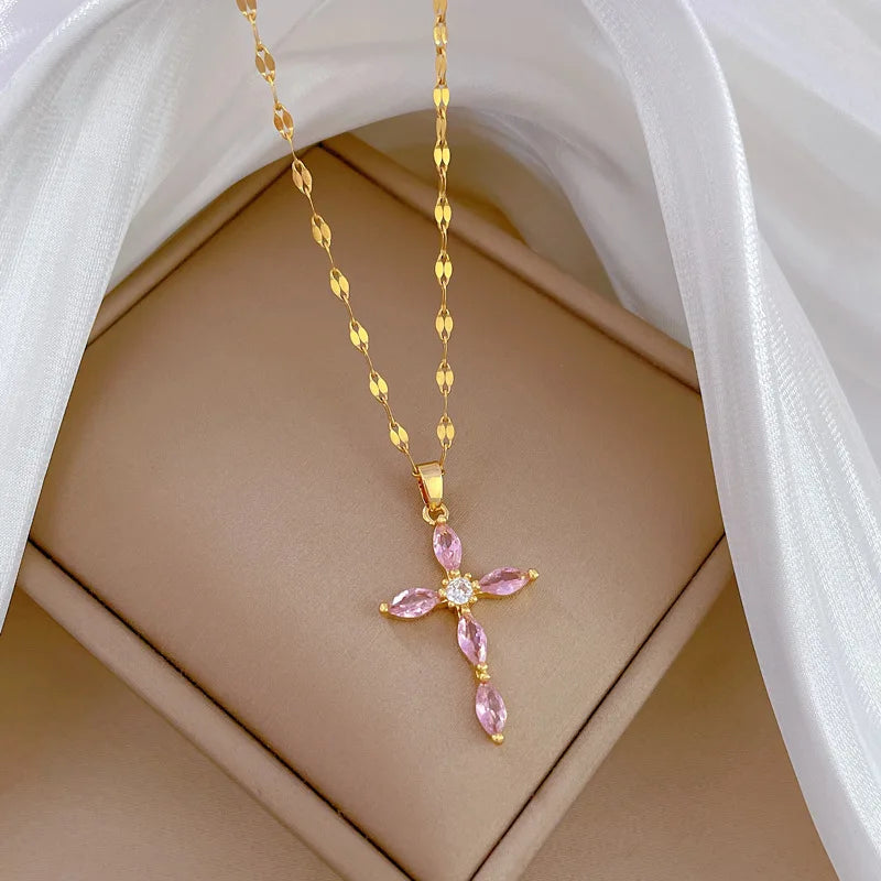 Bijoux Chrétiens - Collier avec croix et pierres micro-incrustée, chaîne  en acier inoxydable
