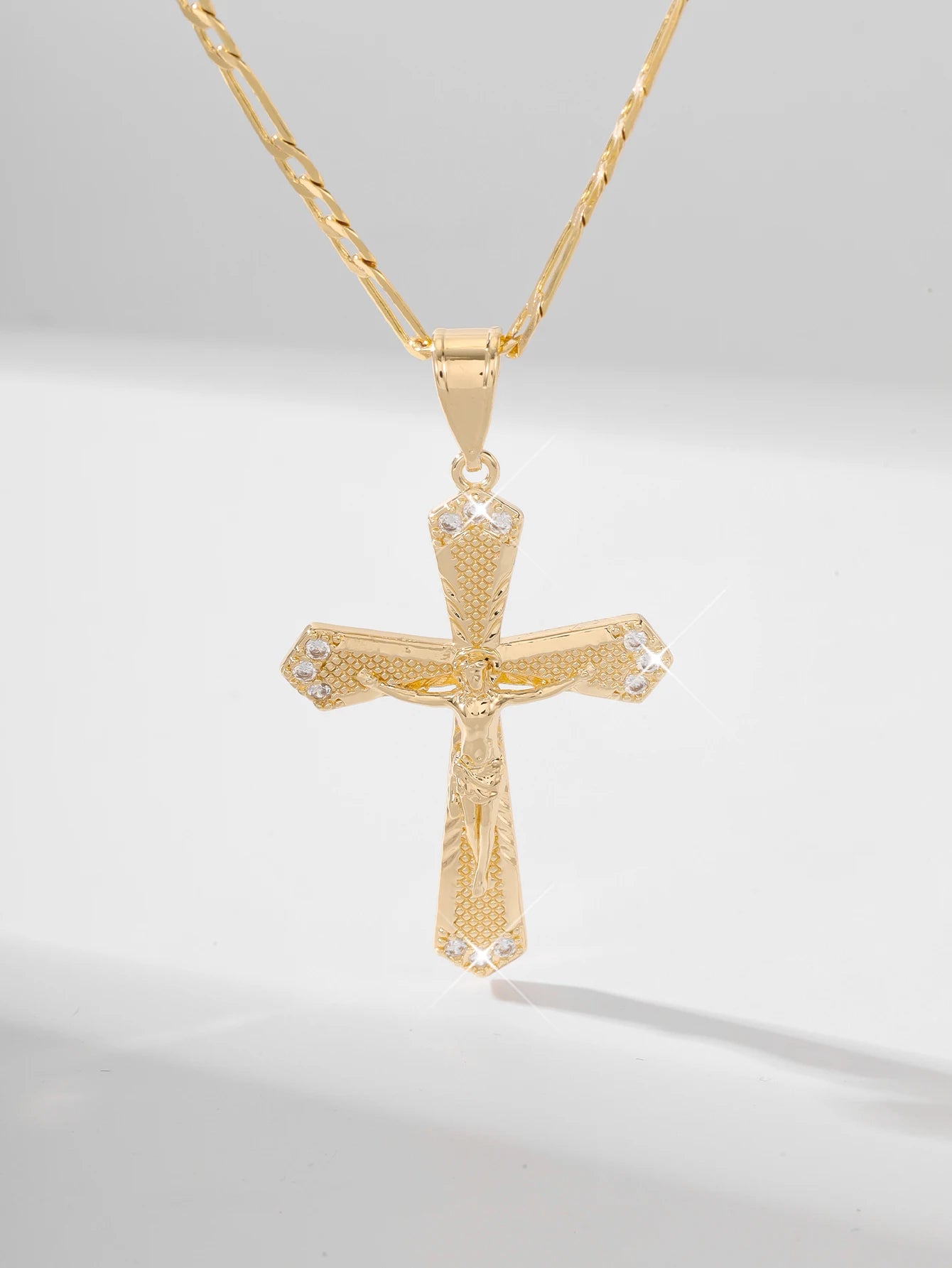 Bijoux Chrétiens - Collier pendentif croix accompagné de pierres, idéale pour prière, baptême
