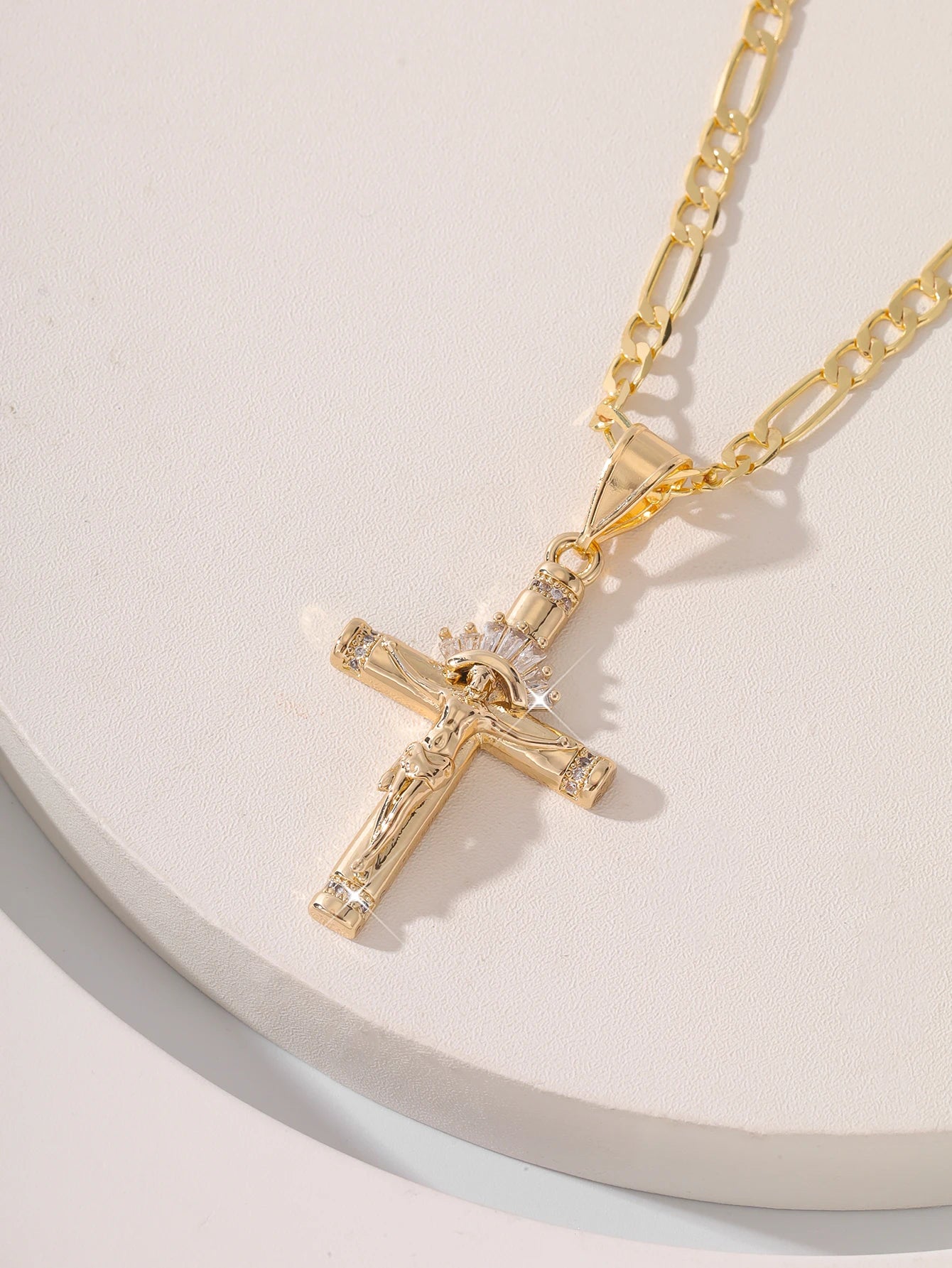 Bijoux Chrétiens - Collier avec pendentif croix en zircon incrusté de Jésus-Christ